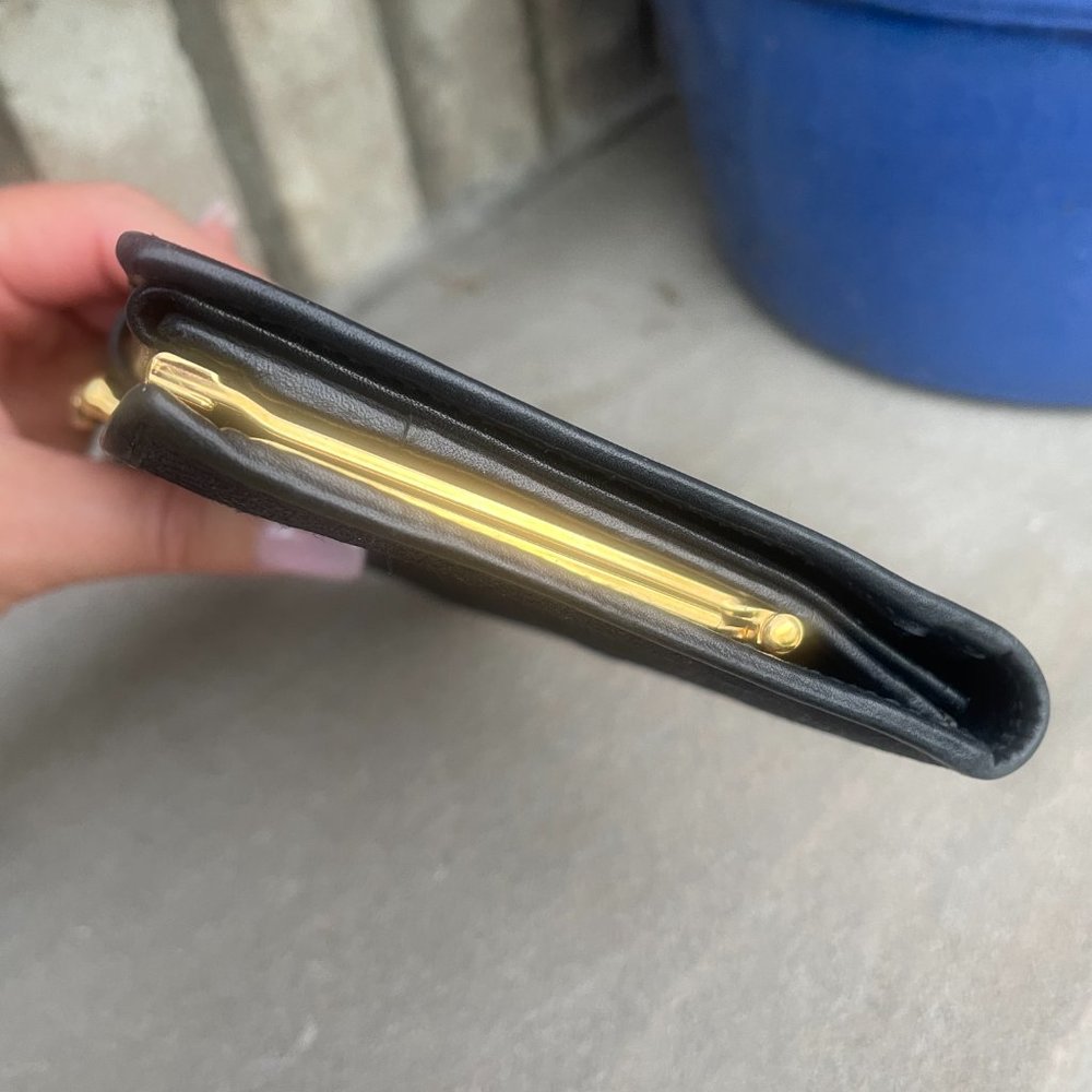 Gucci Vintage Rare Long Wallet w/ Kiss Lock - EUC! - Picture 5 of 16